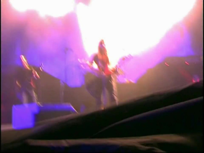 Bonez Tour Documentary [HD] Part2 - Avril Lavigne 0739