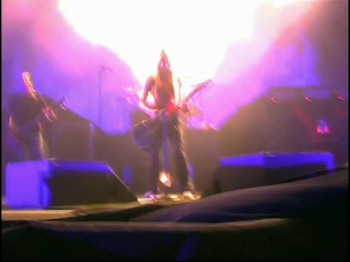 Bonez Tour Documentary [HD] Part2 - Avril Lavigne 0741