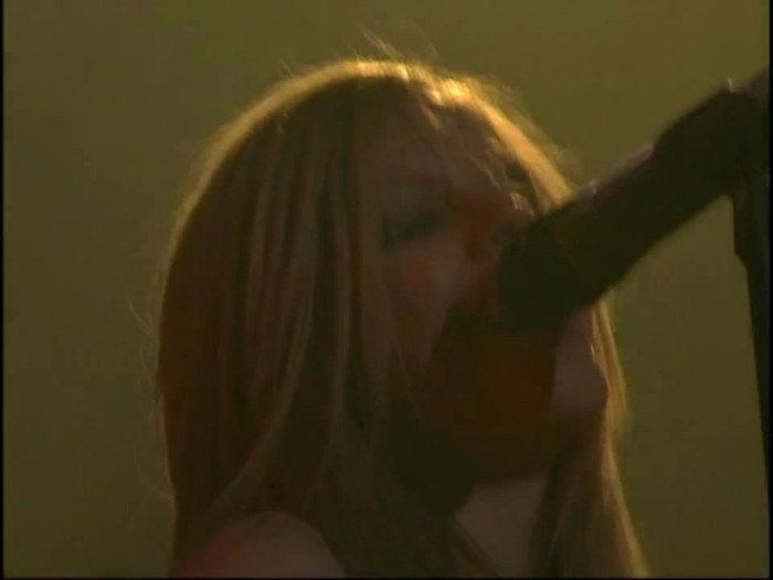 Bonez Tour Documentary [HD] Part2 - Avril Lavigne 2214