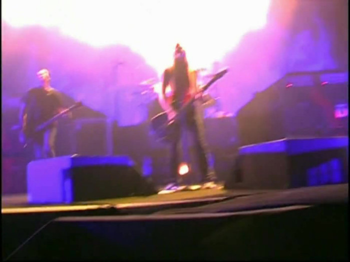 Bonez Tour Documentary [HD] Part2 - Avril Lavigne 0744