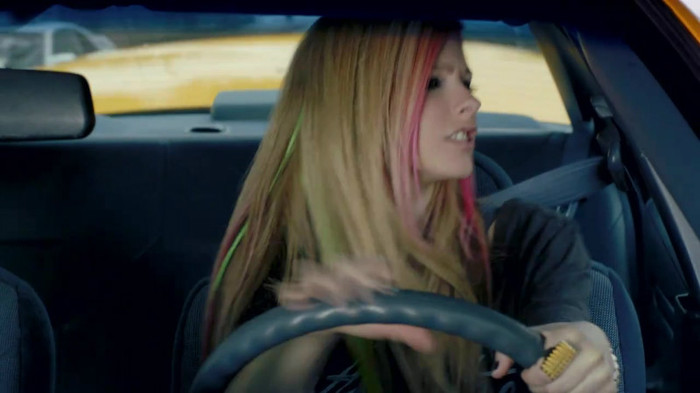 Avril Lavigne - What The Hell_youtube_original 0801