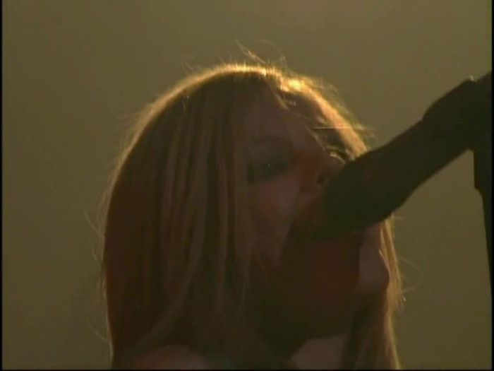 Bonez Tour Documentary [HD] Part2 - Avril Lavigne 2218