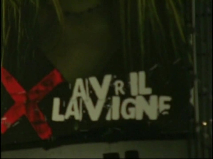 Bonez Tour Documentary [HD] Part2 - Avril Lavigne 0269