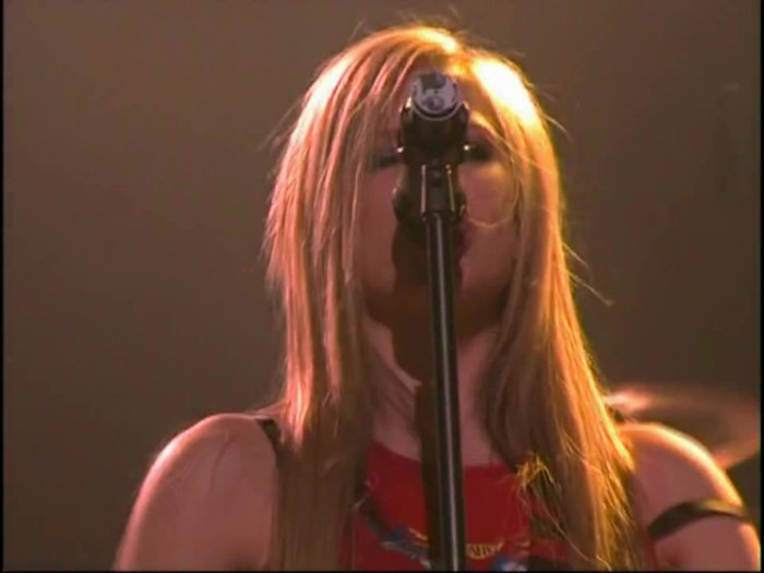 Bonez Tour Documentary [HD] Part2 - Avril Lavigne 2699