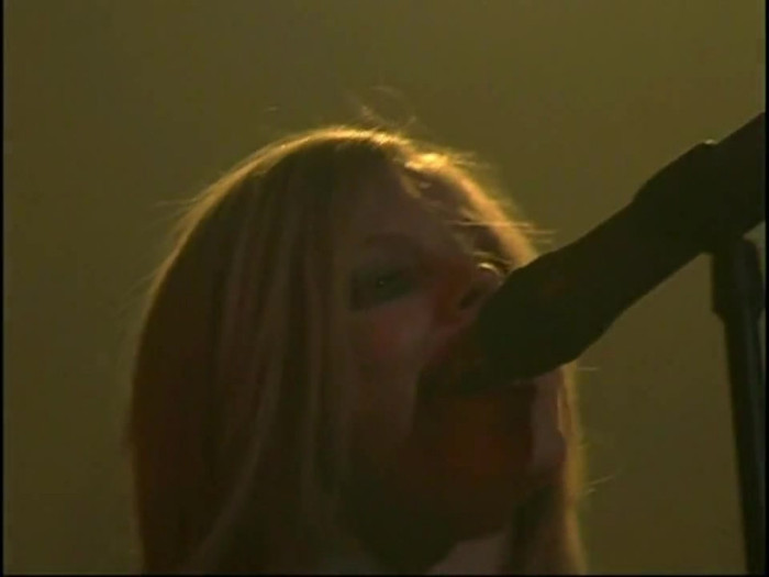 Bonez Tour Documentary [HD] Part2 - Avril Lavigne 2224