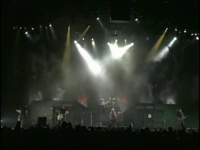 Bonez Tour Documentary [HD] Part2 - Avril Lavigne 1236