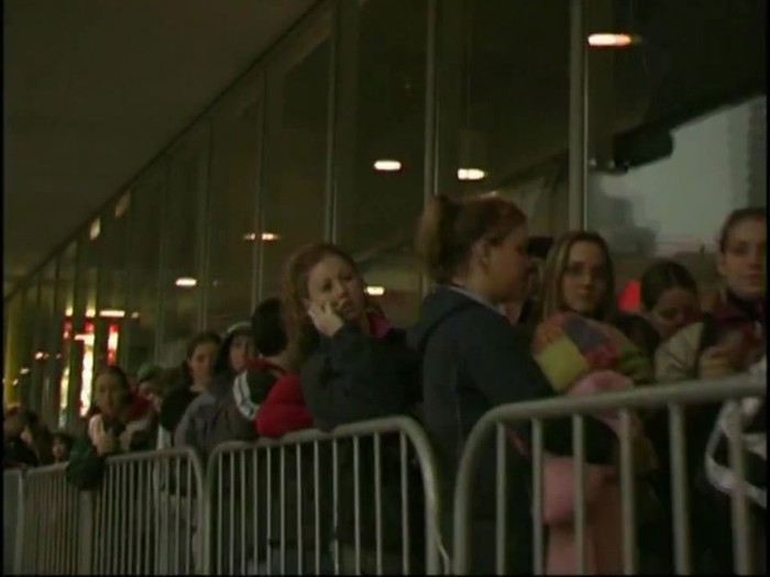 Bonez Tour Documentary [HD] Part2 - Avril Lavigne 0275