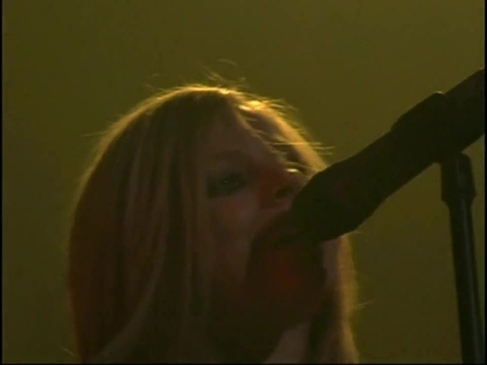 Bonez Tour Documentary [HD] Part2 - Avril Lavigne 2227