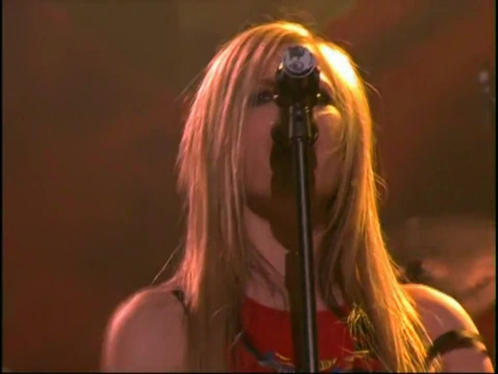 Bonez Tour Documentary [HD] Part2 - Avril Lavigne 2709