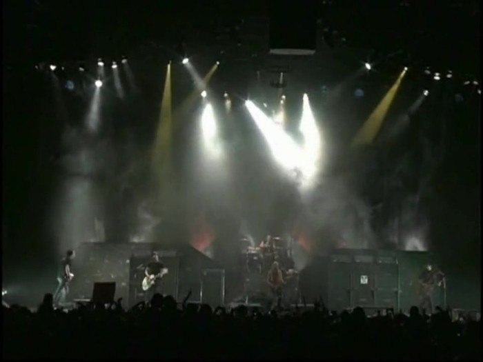 Bonez Tour Documentary [HD] Part2 - Avril Lavigne 1242