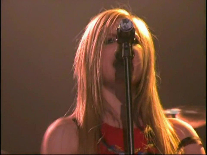 Bonez Tour Documentary [HD] Part2 - Avril Lavigne 2712
