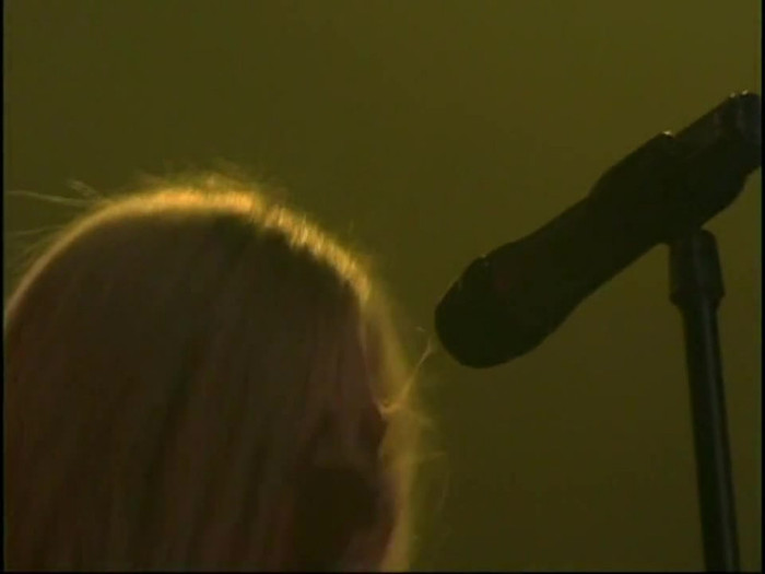 Bonez Tour Documentary [HD] Part2 - Avril Lavigne 2234