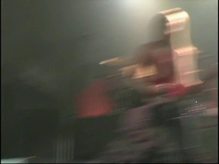 Bonez Tour Documentary [HD] Part2 - Avril Lavigne 1255 - Avril - Lavigne - 2008 - Bonez - Tour - Documentary - oo3