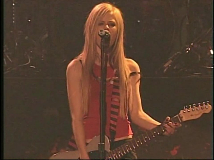 Bonez Tour Documentary [HD] Part2 - Avril Lavigne 2723