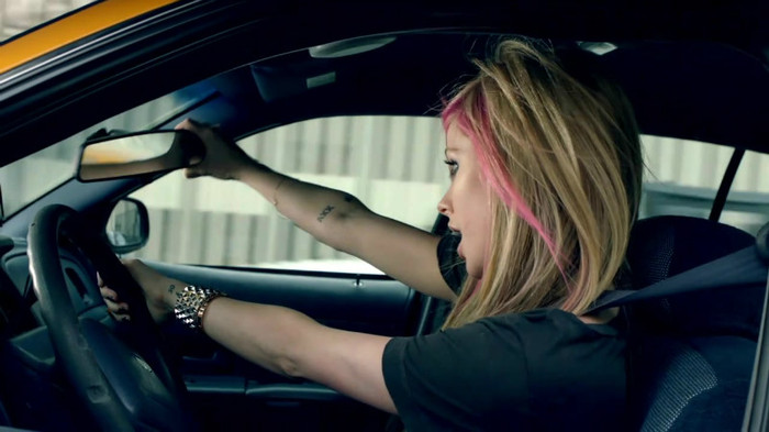 Avril Lavigne - What The Hell_youtube_original 0814