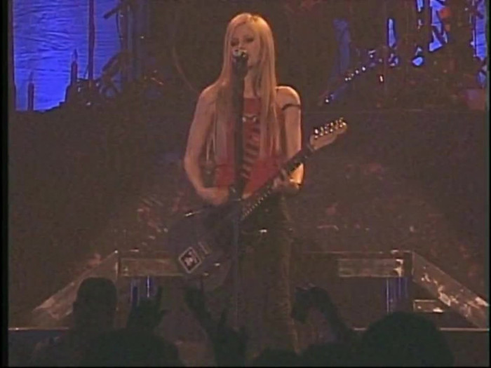 Bonez Tour Documentary [HD] Part2 - Avril Lavigne 1747