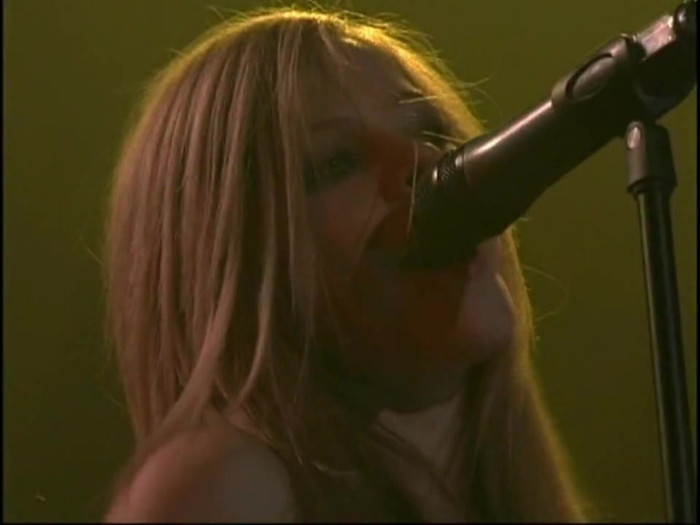 Bonez Tour Documentary [HD] Part2 - Avril Lavigne 1263