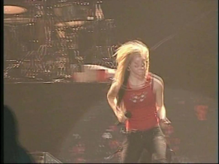 Bonez Tour Documentary [HD] Part2 - Avril Lavigne 2252