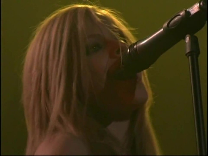 Bonez Tour Documentary [HD] Part2 - Avril Lavigne 1267