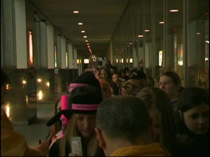 Bonez Tour Documentary [HD] Part2 - Avril Lavigne 0302