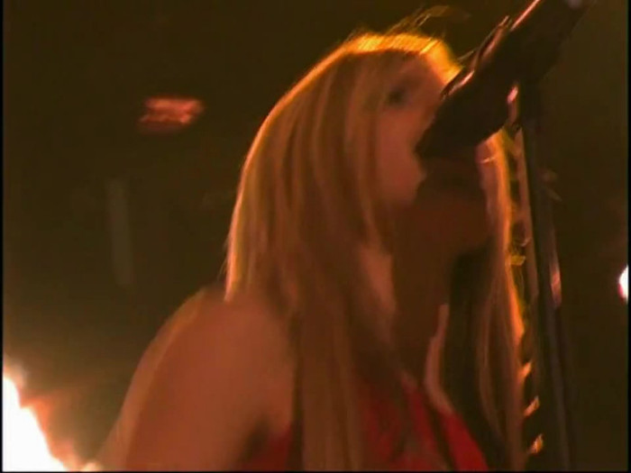 Bonez Tour Documentary [HD] Part2 - Avril Lavigne 2734