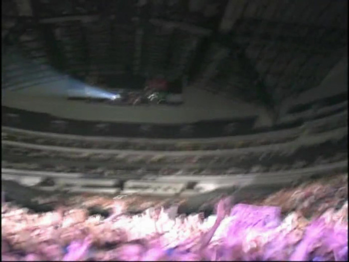 Bonez Tour Documentary [HD] Part2 - Avril Lavigne 0789