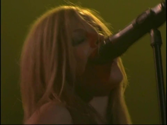 Bonez Tour Documentary [HD] Part2 - Avril Lavigne 1271