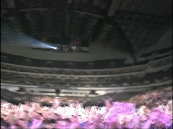 Bonez Tour Documentary [HD] Part2 - Avril Lavigne 0790