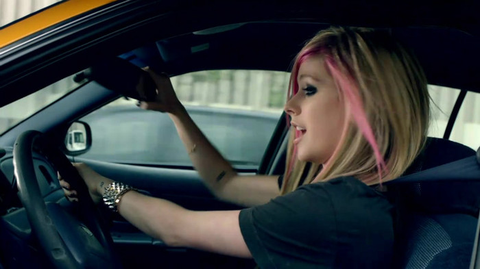 Avril Lavigne - What The Hell_youtube_original 0818
