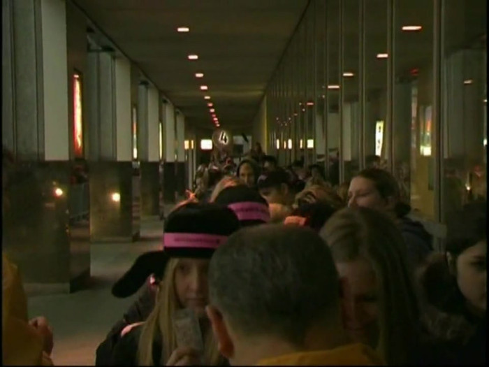 Bonez Tour Documentary [HD] Part2 - Avril Lavigne 0307