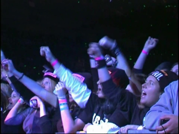 Bonez Tour Documentary [HD] Part2 - Avril Lavigne 1278