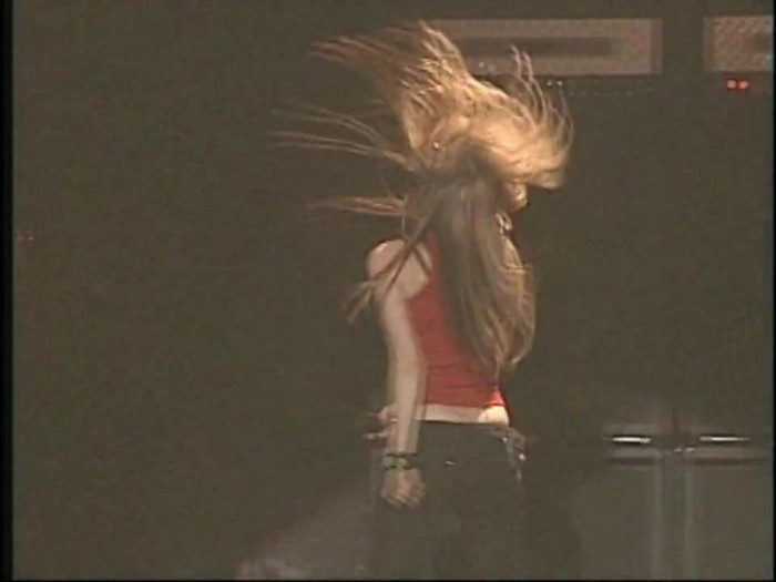 Bonez Tour Documentary [HD] Part2 - Avril Lavigne 2265