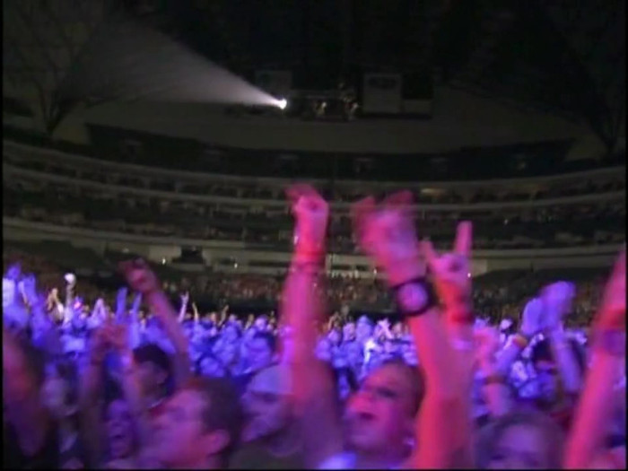 Bonez Tour Documentary [HD] Part2 - Avril Lavigne 2745