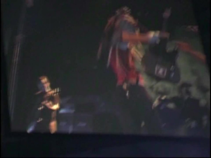 Bonez Tour Documentary [HD] Part2 - Avril Lavigne 1285