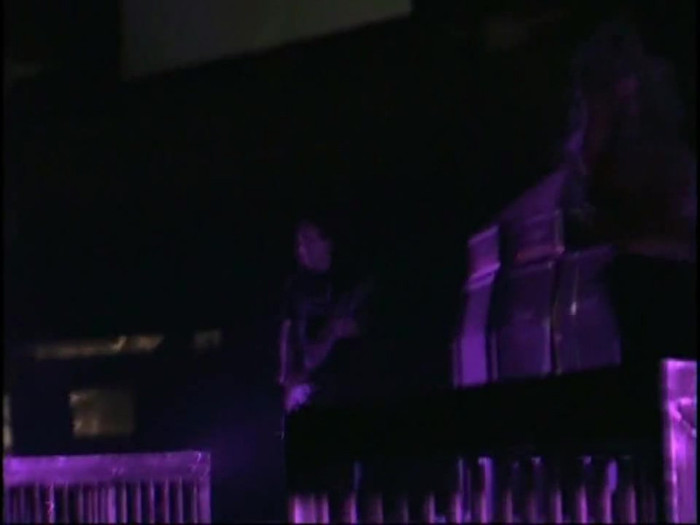 Bonez Tour Documentary [HD] Part2 - Avril Lavigne 1770