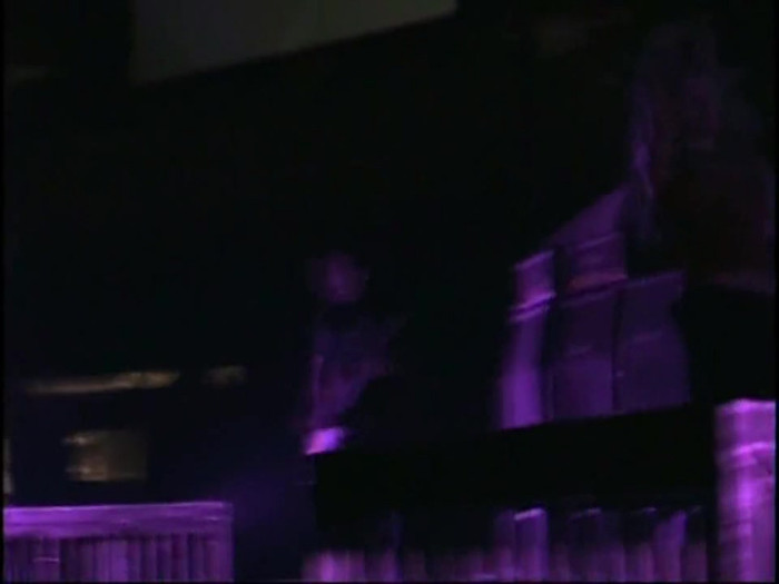 Bonez Tour Documentary [HD] Part2 - Avril Lavigne 1771