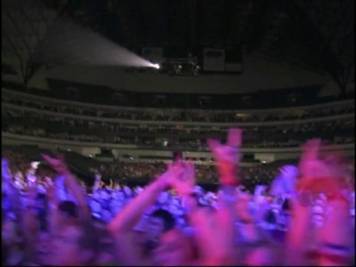 Bonez Tour Documentary [HD] Part2 - Avril Lavigne 2752