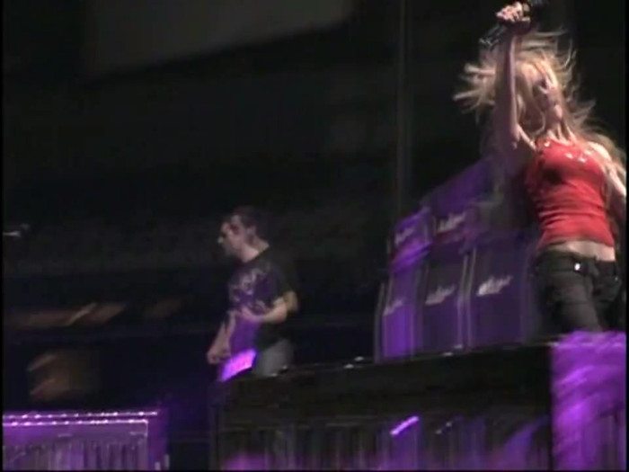 Bonez Tour Documentary [HD] Part2 - Avril Lavigne 1772