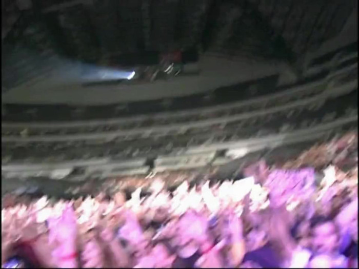 Bonez Tour Documentary [HD] Part2 - Avril Lavigne 0809