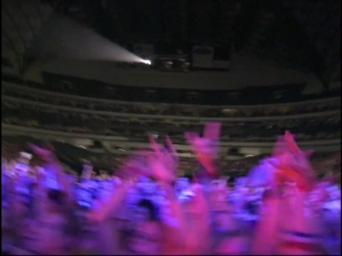 Bonez Tour Documentary [HD] Part2 - Avril Lavigne 2754