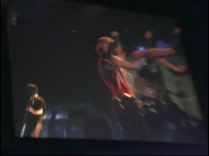 Bonez Tour Documentary [HD] Part2 - Avril Lavigne 1292