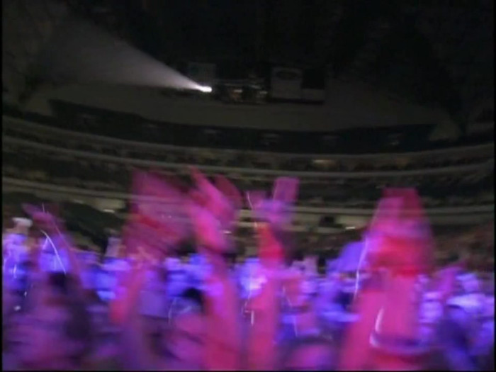 Bonez Tour Documentary [HD] Part2 - Avril Lavigne 2755