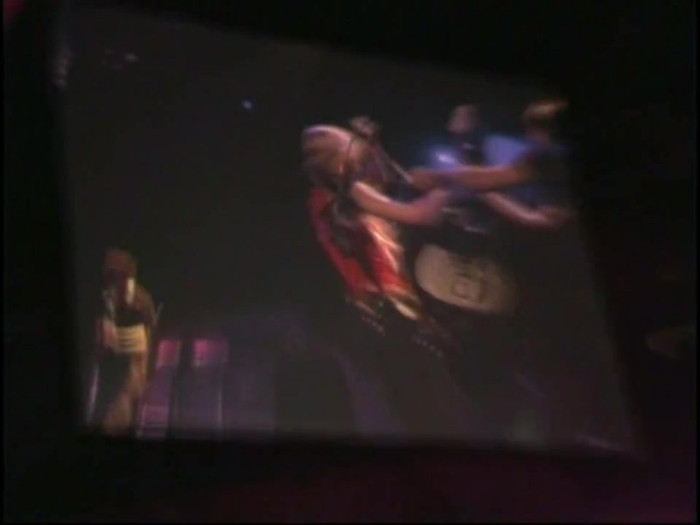 Bonez Tour Documentary [HD] Part2 - Avril Lavigne 1294