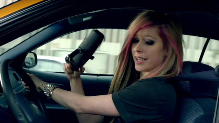 Avril Lavigne - What The Hell_youtube_original 0825