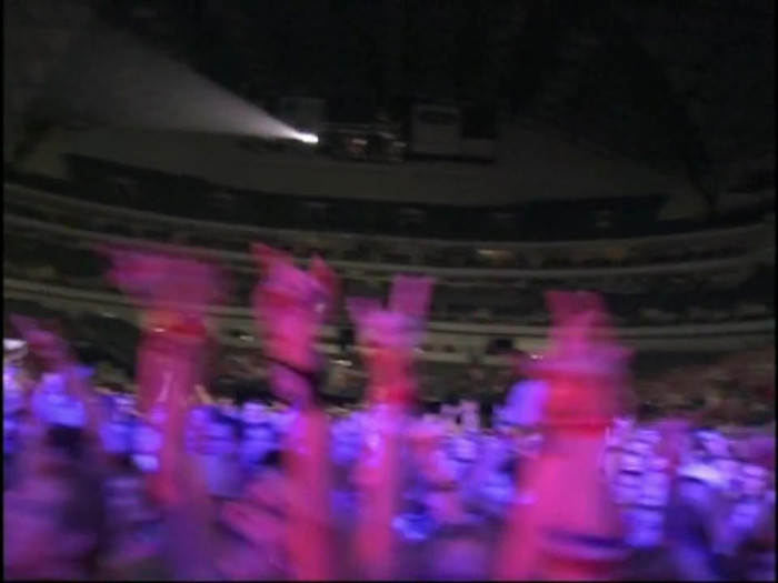 Bonez Tour Documentary [HD] Part2 - Avril Lavigne 2758