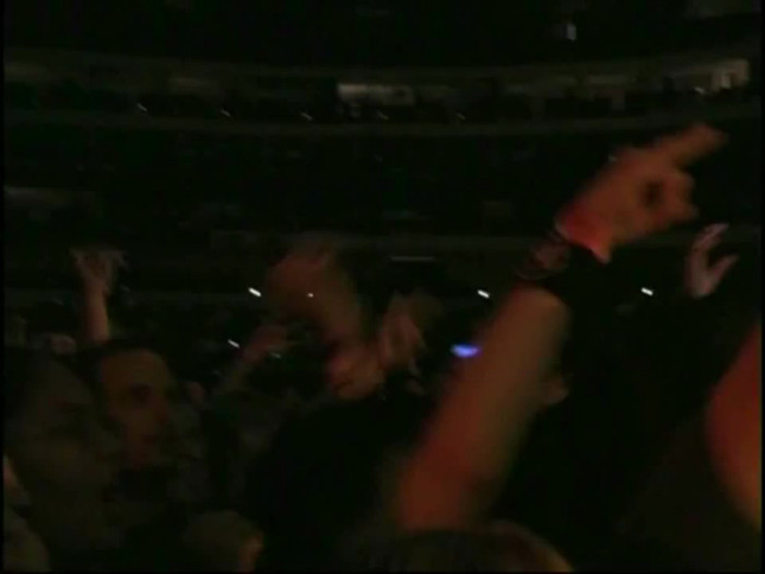 Bonez Tour Documentary [HD] Part2 - Avril Lavigne 0813