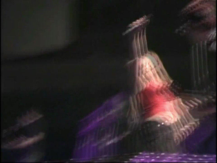 Bonez Tour Documentary [HD] Part2 - Avril Lavigne 1777