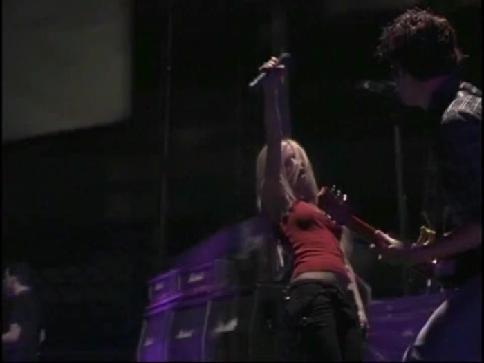 Bonez Tour Documentary [HD] Part2 - Avril Lavigne 1778