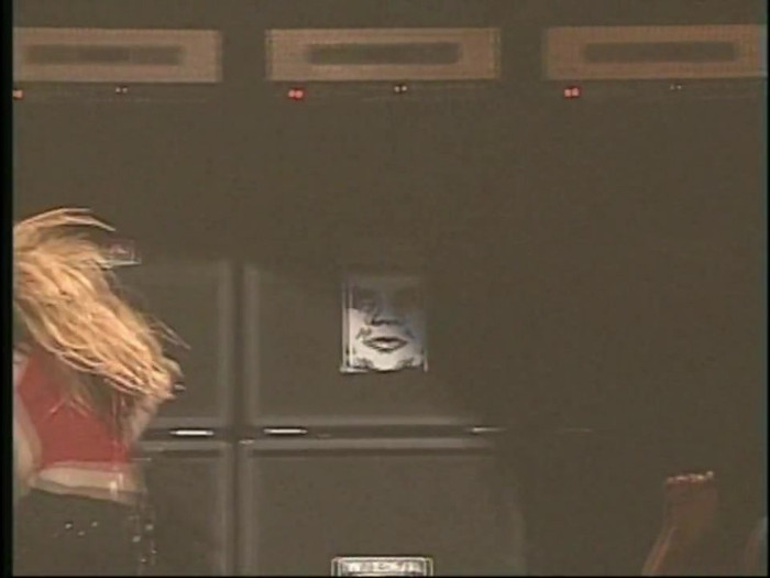 Bonez Tour Documentary [HD] Part2 - Avril Lavigne 2282