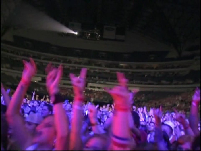 Bonez Tour Documentary [HD] Part2 - Avril Lavigne 2762